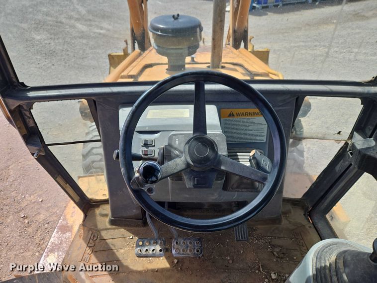 image for item ET1469 2000 Case 580 Super L backhoe