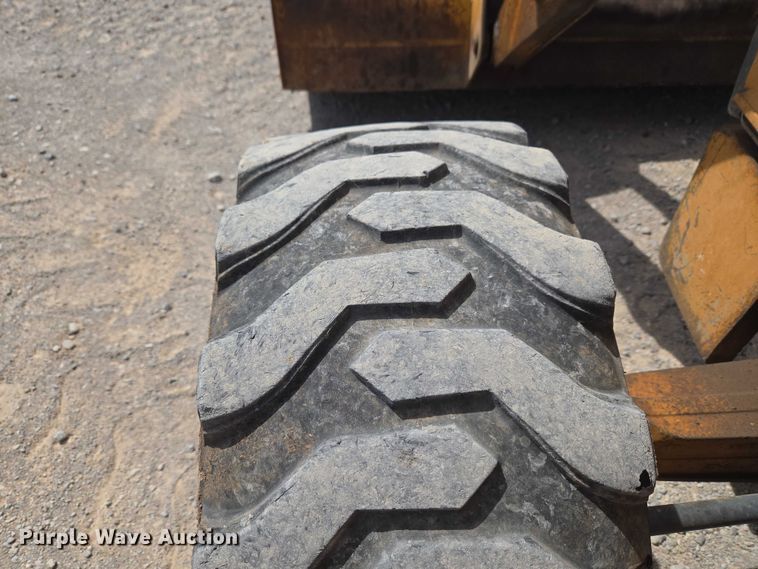 image for item ET1469 2000 Case 580 Super L backhoe