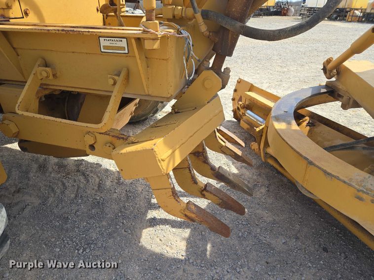 image for item ET1470 1993 Fiatallis 65-B rigid frame motor grader