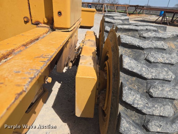 image for item ET1470 1993 Fiatallis 65-B rigid frame motor grader