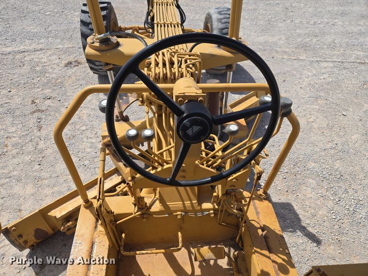 image for item ET1470 1993 Fiatallis 65-B rigid frame motor grader