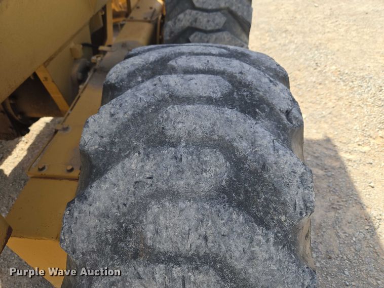 image for item ET1470 1993 Fiatallis 65-B rigid frame motor grader