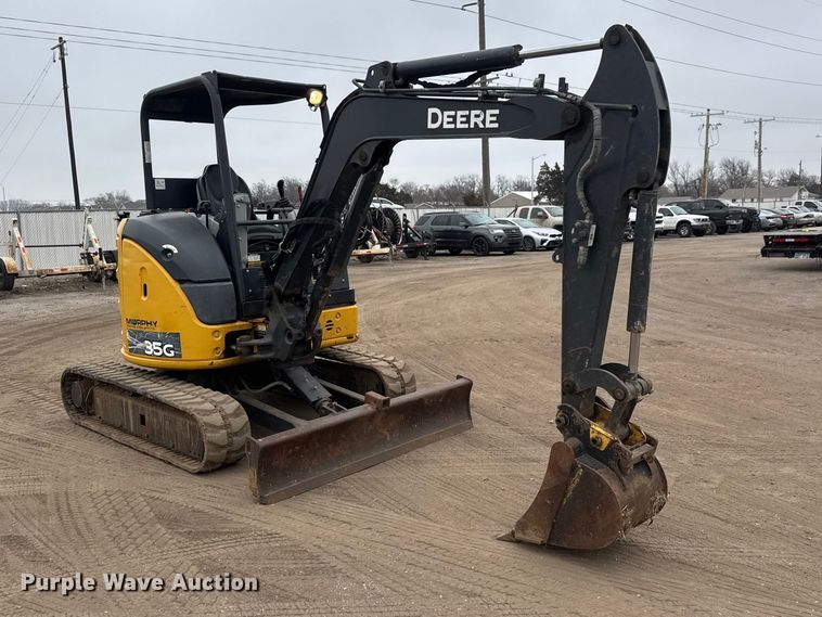 image for item ET1641 2020 John Deere 35G Mini excavator