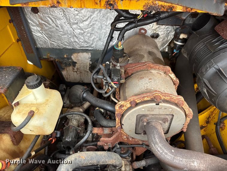 image for item ET1655 2015 John Deere 314G skid steer loader