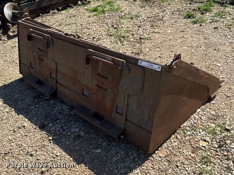 image for item ET1668 Skid steer bucket