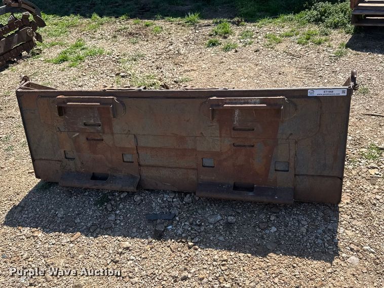 image for item ET1668 Skid steer bucket