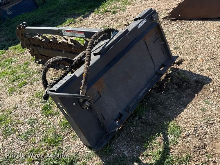 image for item ET1669 2007 Bobcat LT313 Trencher skid steer trencher