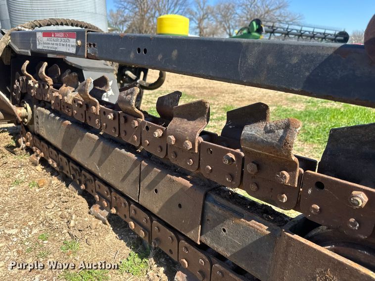 image for item ET1669 2007 Bobcat LT313 Trencher skid steer trencher
