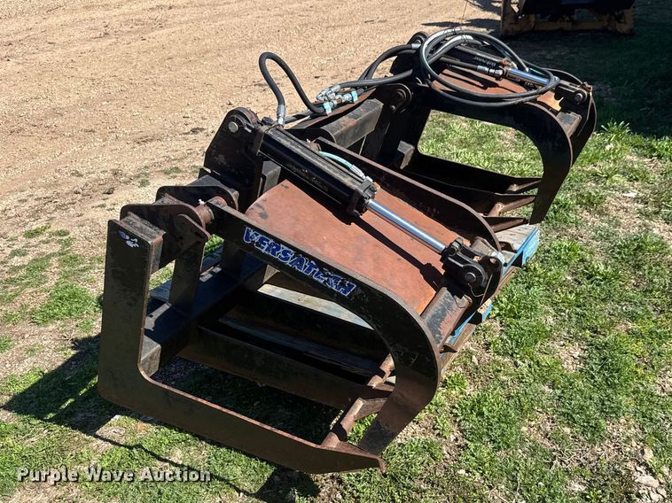 image for item ET1672 Versatech skid steer grapple bucket