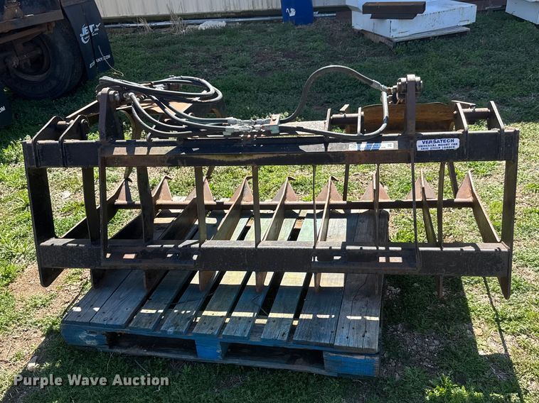 image for item ET1672 Versatech skid steer grapple bucket