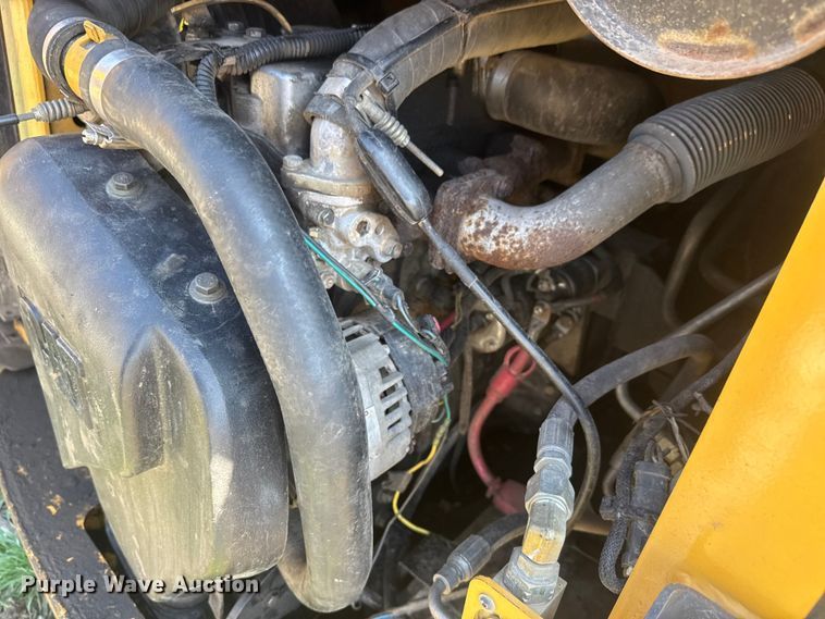 image for item ET1673 2005 Caterpillar 232B skid steer loader