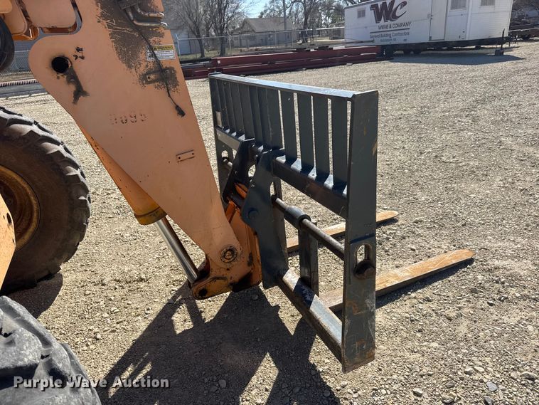 image for item ET1710 Mustang 742 telehandler