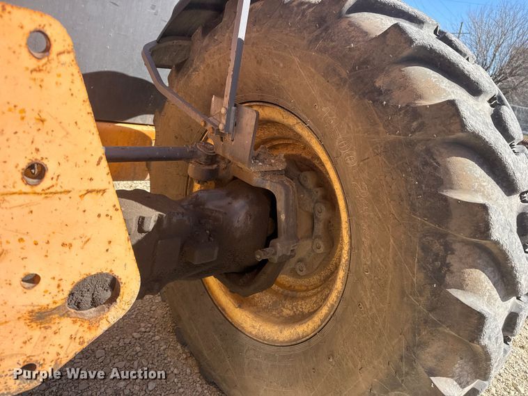 image for item ET1710 Mustang 742 telehandler