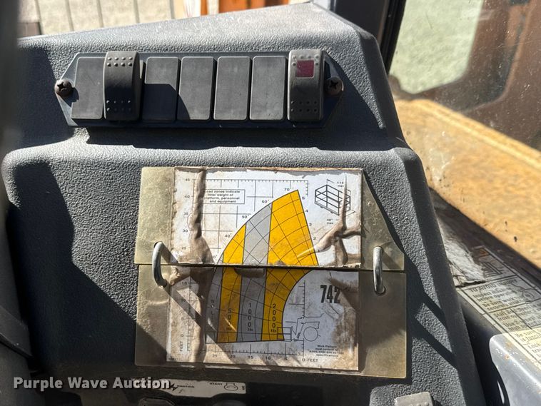 image for item ET1710 Mustang 742 telehandler