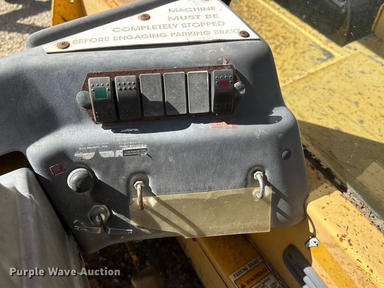 image for item ET1711 1999 Gehl DL-8H telehandler