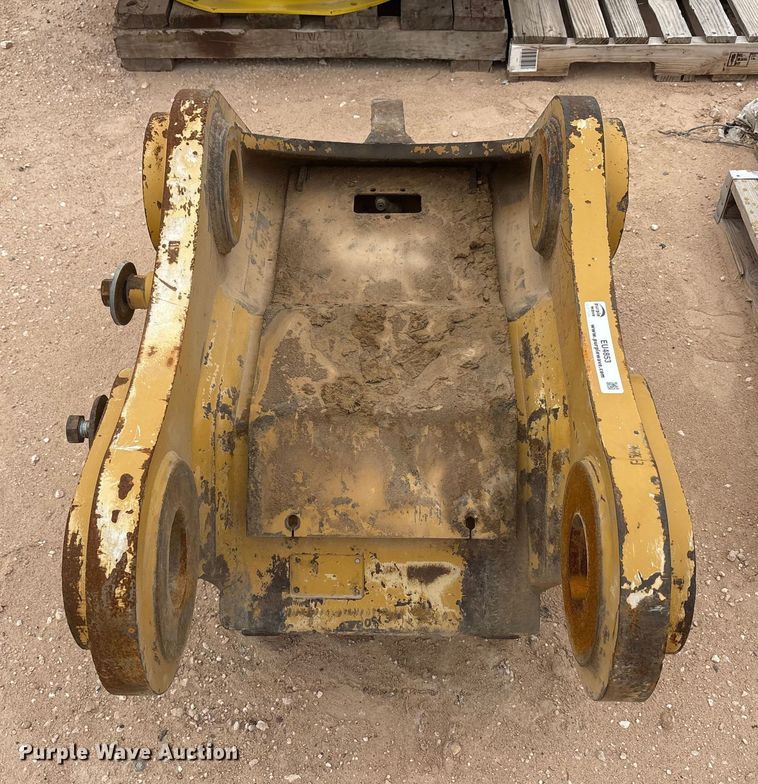 image for item EU4853 Caterpillar excavator quick coupler