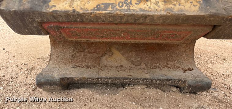 image for item EU4853 Caterpillar excavator quick coupler