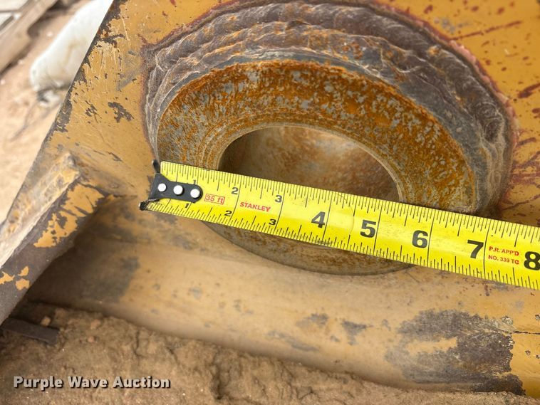 image for item EU4853 Caterpillar excavator quick coupler