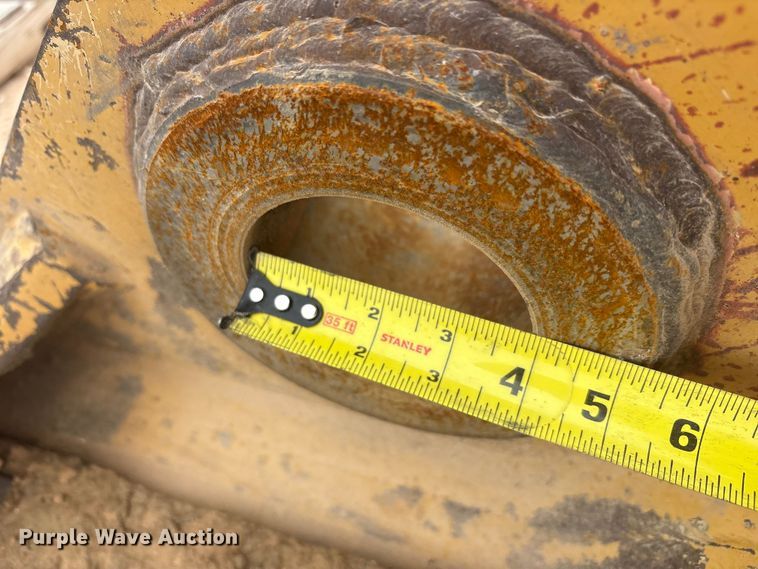 image for item EU4853 Caterpillar excavator quick coupler