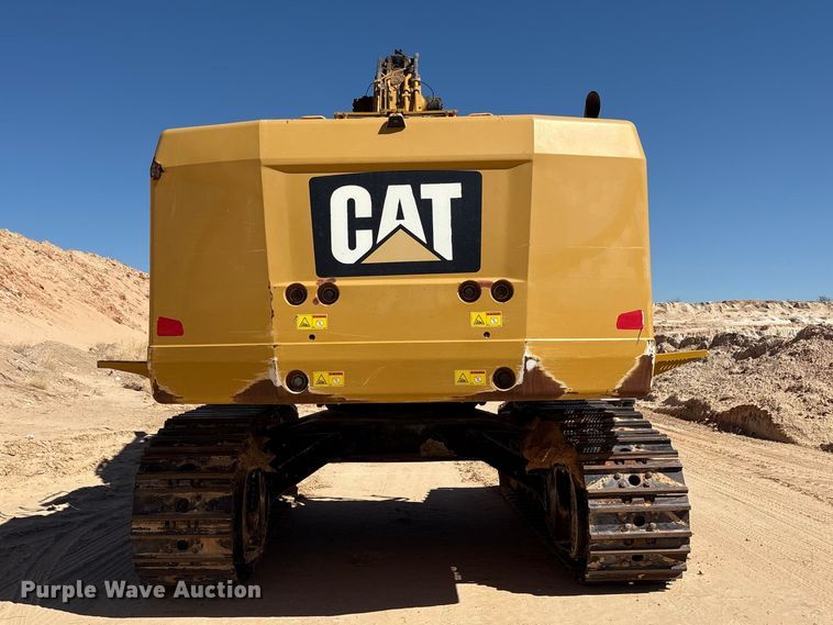 image for item EU4946 2018 Caterpillar 374FL excavator