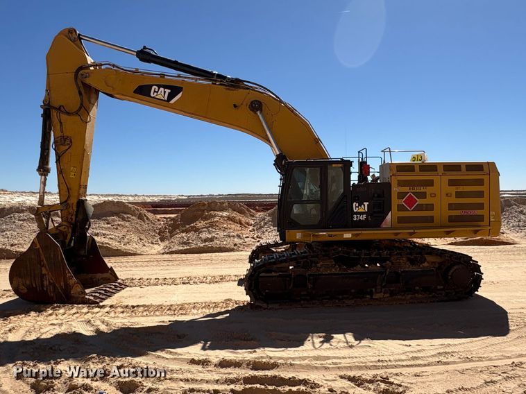 image for item EU4946 2018 Caterpillar 374FL excavator