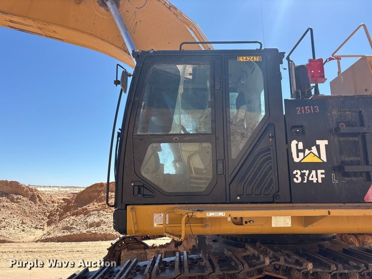 image for item EU4946 2018 Caterpillar 374FL excavator