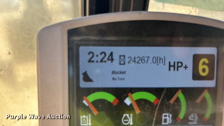 image for item EU4946 2018 Caterpillar 374FL excavator