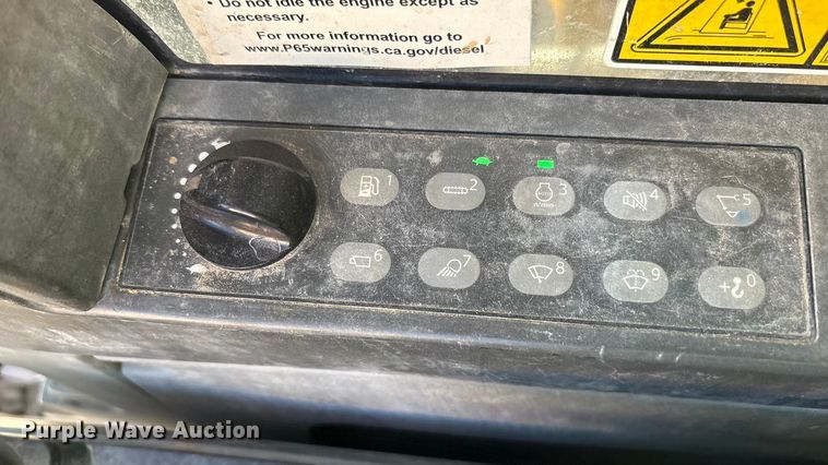 image for item EU4946 2018 Caterpillar 374FL excavator