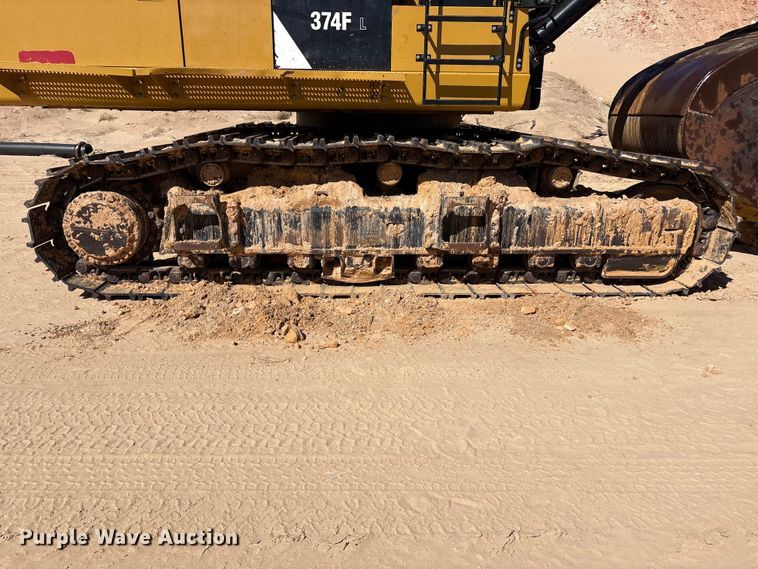 image for item EU4946 2018 Caterpillar 374FL excavator