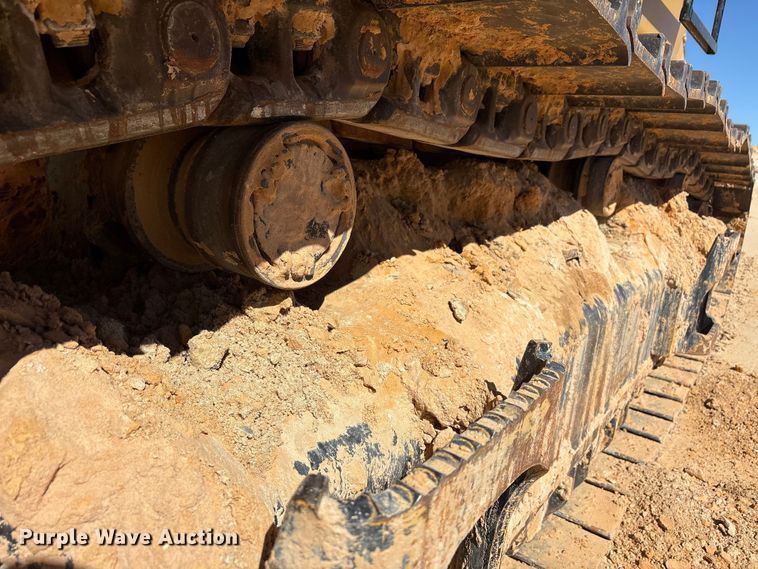 image for item EU4946 2018 Caterpillar 374FL excavator