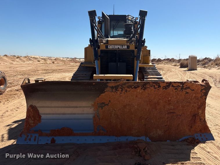 image for item EU4947 2012 Caterpillar D6TXW dozer