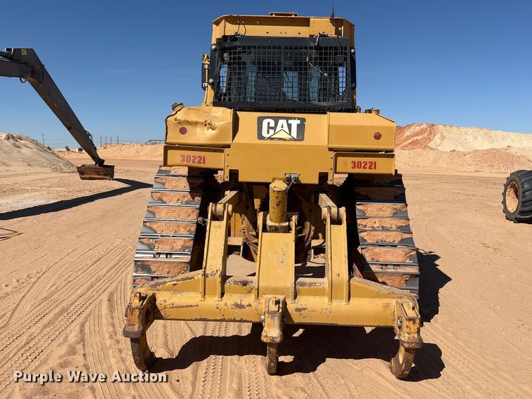 image for item EU4947 2012 Caterpillar D6TXW dozer