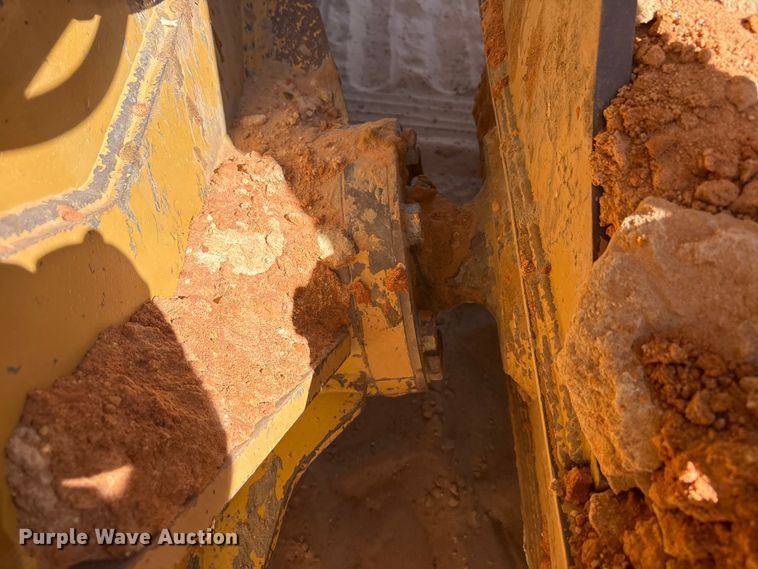 image for item EU4947 2012 Caterpillar D6TXW dozer