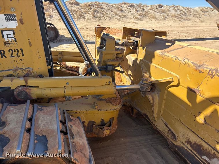 image for item EU4947 2012 Caterpillar D6TXW dozer