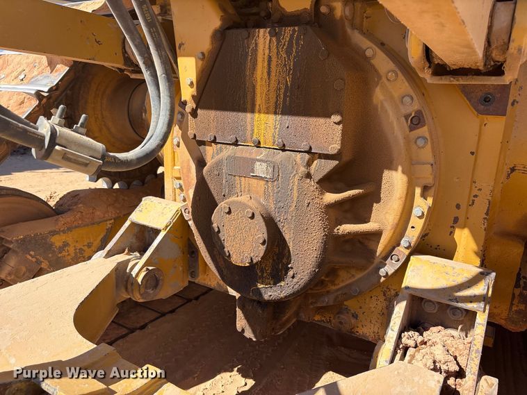 image for item EU4947 2012 Caterpillar D6TXW dozer
