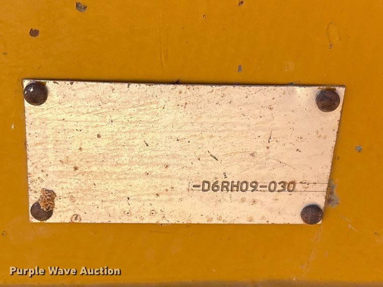 image for item EU4947 2012 Caterpillar D6TXW dozer