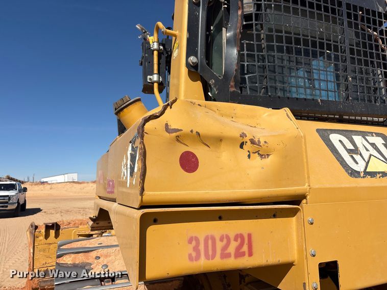 image for item EU4947 2012 Caterpillar D6TXW dozer