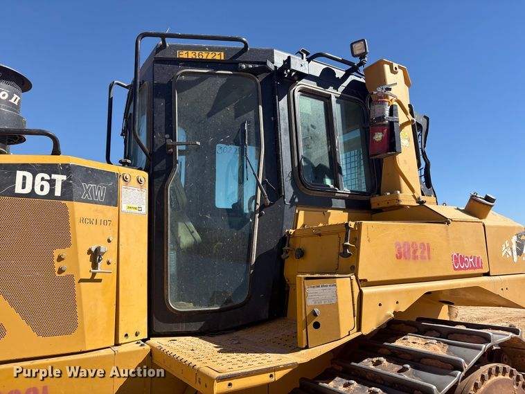 image for item EU4947 2012 Caterpillar D6TXW dozer