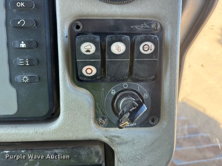 image for item EU4947 2012 Caterpillar D6TXW dozer