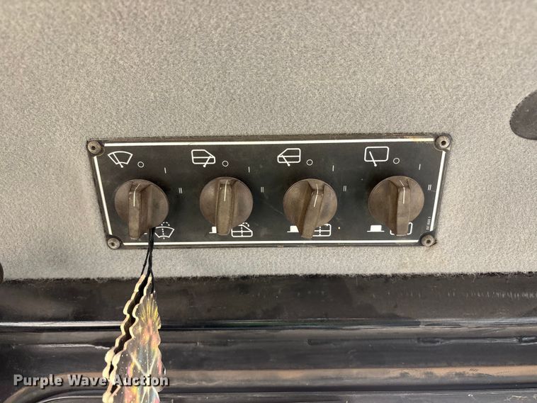 image for item EU4947 2012 Caterpillar D6TXW dozer