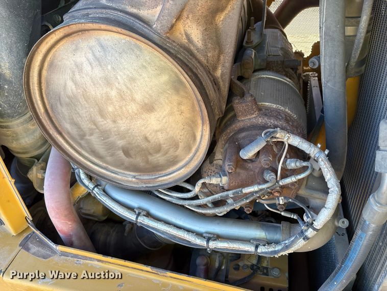 image for item EU4947 2012 Caterpillar D6TXW dozer