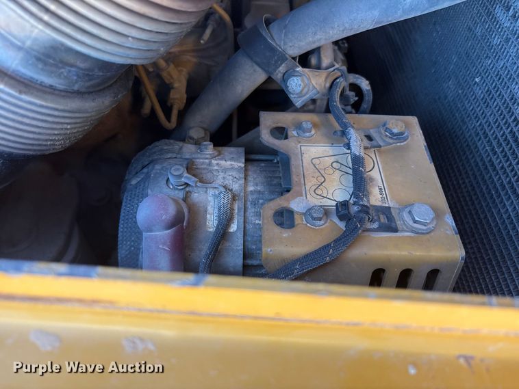 image for item EU4947 2012 Caterpillar D6TXW dozer