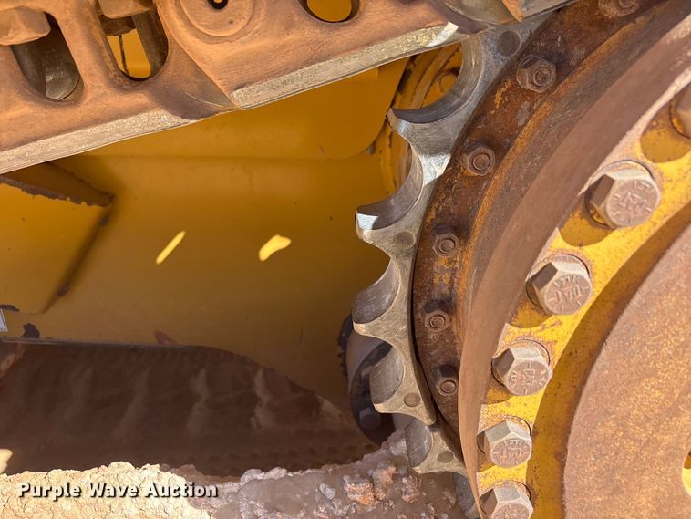 image for item EU4947 2012 Caterpillar D6TXW dozer