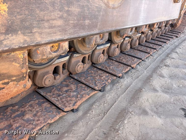 image for item EU4947 2012 Caterpillar D6TXW dozer