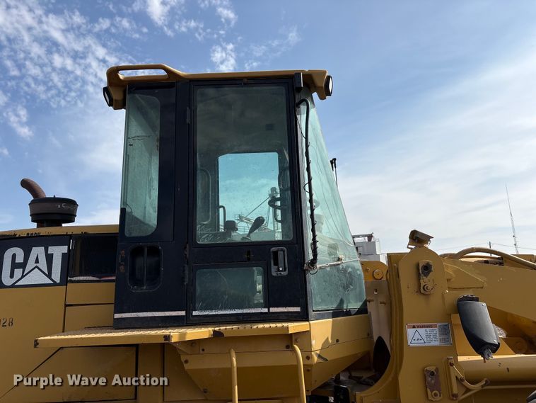 image for item EU4984 1999 Caterpillar 928G wheel loader