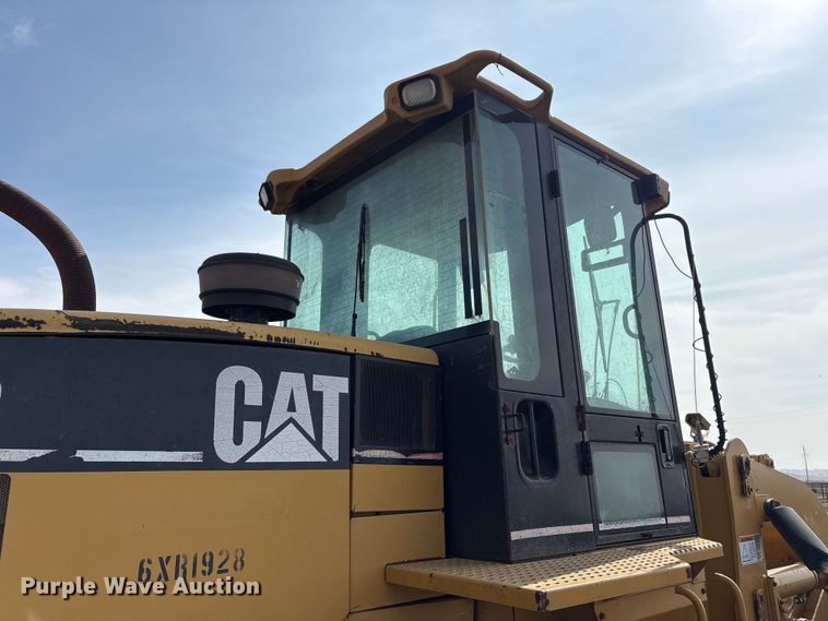 image for item EU4984 1999 Caterpillar 928G wheel loader