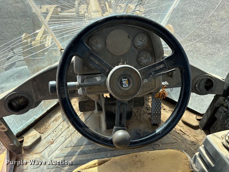 image for item EU4984 1999 Caterpillar 928G wheel loader