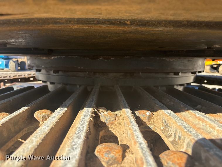 image for item EV2777 Kobelco SK210LC-10 excavator