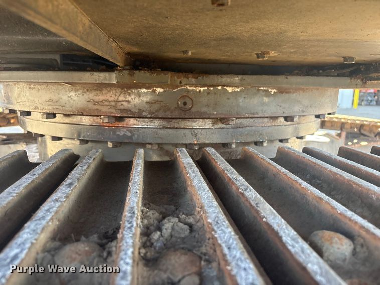 image for item EV2777 Kobelco SK210LC-10 excavator