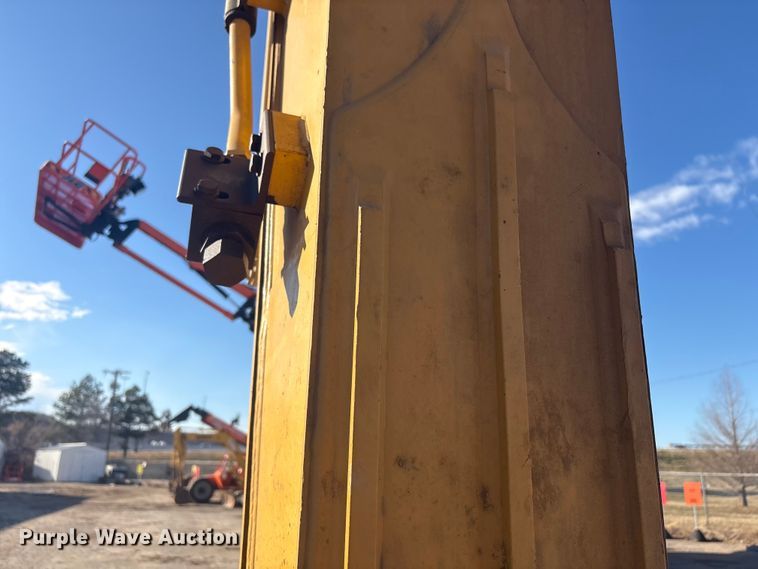 image for item EV2777 Kobelco SK210LC-10 excavator